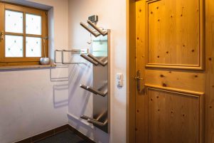 20_Chalet_Crown_of_the_Alps_ski_room